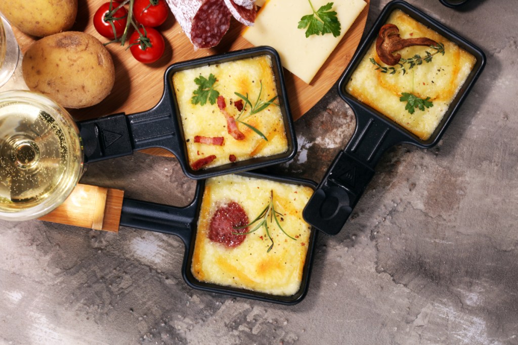 Raclette Pfannen befüllt von oben