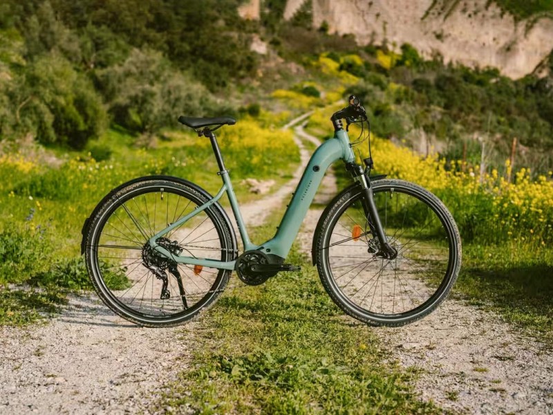 Rockrider e-actv 500 LF: Das Trekking-E-Bike von Decathlon im Test