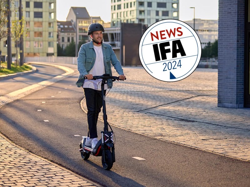 Person fährt auf einem ZT3 Pro von Segway.