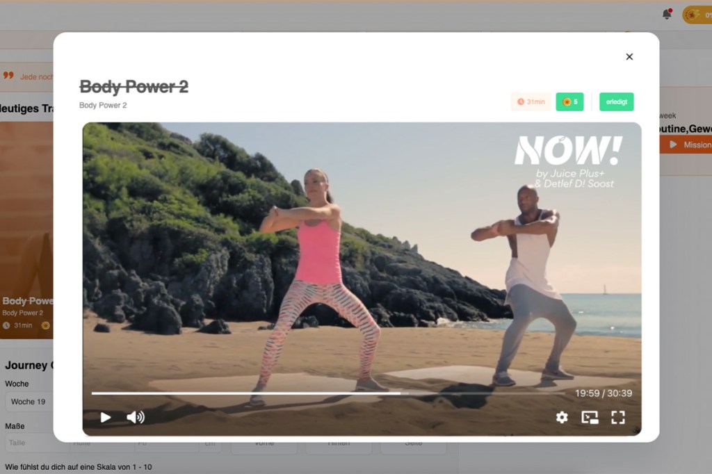 Ein Screenshot eines der Workout-Videos im NOW!-Programm.