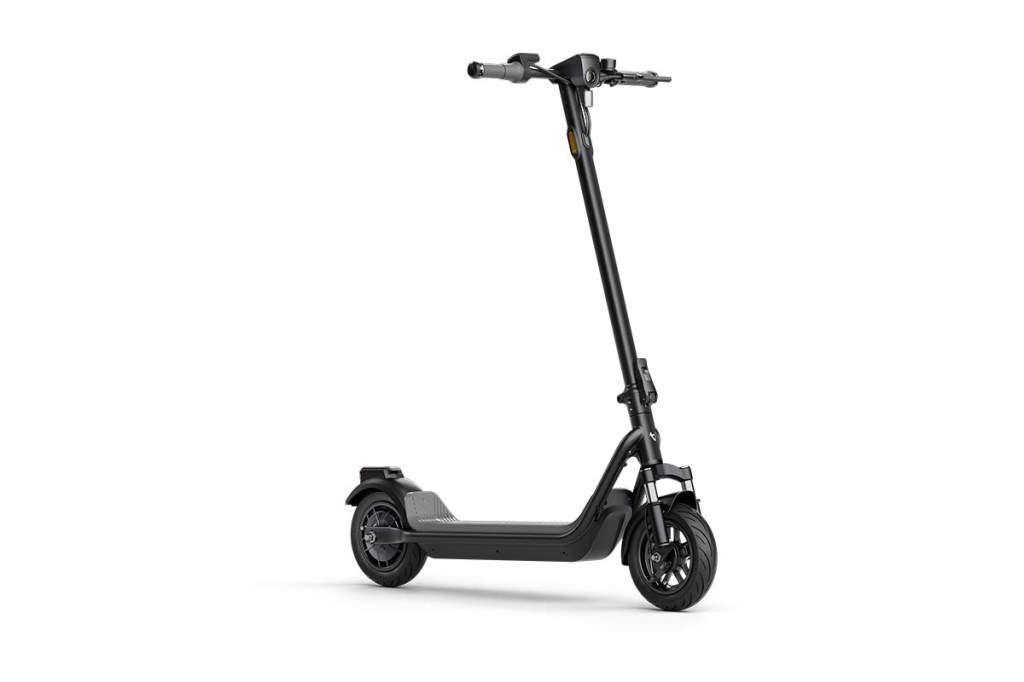 Productshot E-Scooter von der Seite