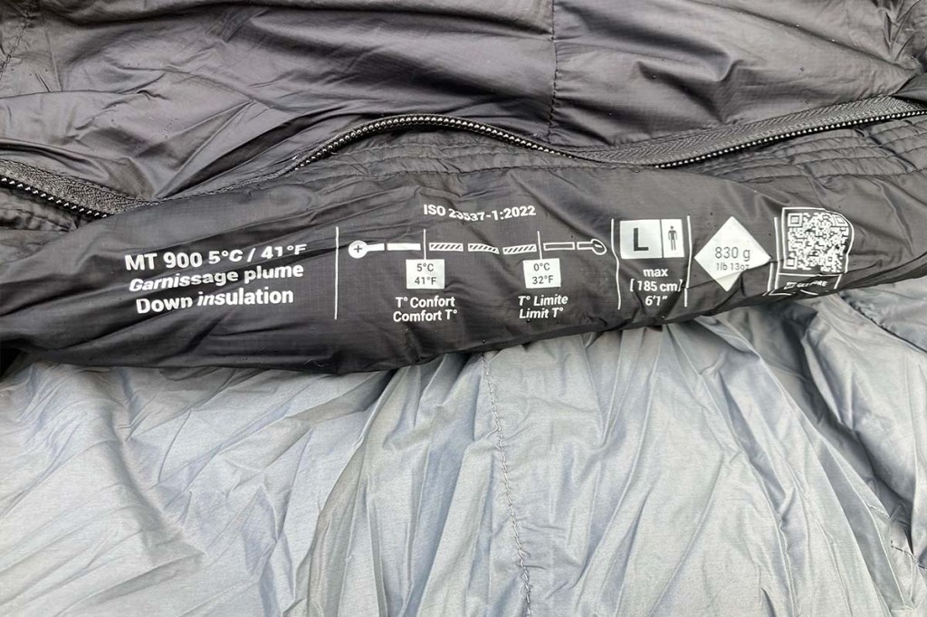 Detailaufnahme Schlafsack mit Produktinfos