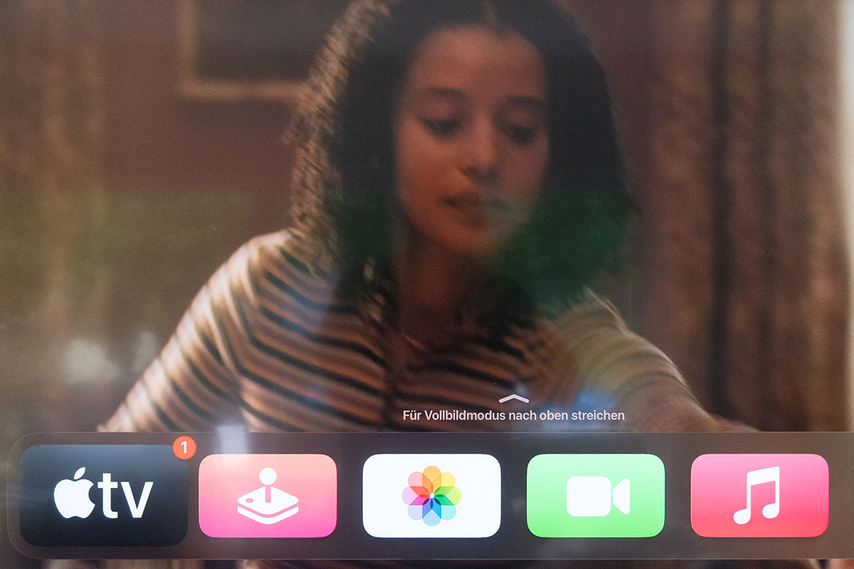 Screenshot der Apple-TV-Oberfläche mit Bildschirmicons.