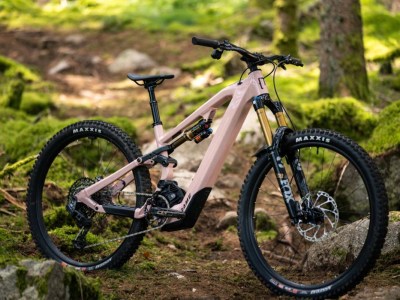 Moustache Game 150 & 160: E-Mountainbikes mit neuem Bosch-Motor vorgestellt